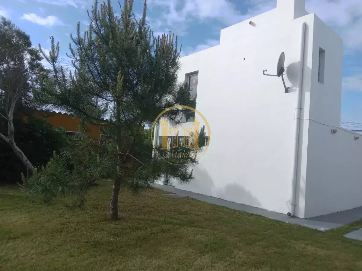 Casa ID.954 - VENDO CASA, 2 DORMITORIOS, 2 BANOS, COCHERA, PATIO, BALNARIO BUENOS AIRES, MALDONADO 