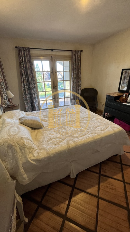 Casa ID.329 - Vendo Casa, 4 dormitorios, 4 baños, Terraza, Patio y Garaje, Pinares, Punta del este, Maldonado