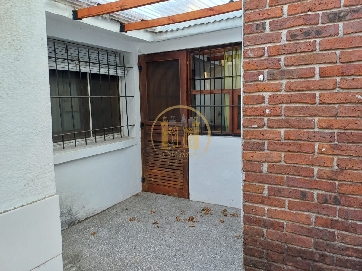 Casa ID.797 - Venta Casa, 3 Dormitorios, 2 baños, Barbacoa, Garage, Centro Maldonado