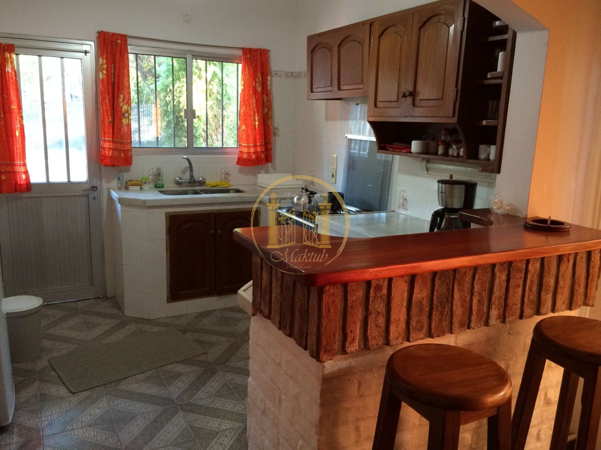 Casa ID.958 - VENDO CASA, 4 DORMITORIOS, 4 BANOS, PATIO, LAVADERO, BARBACOA, BALNEARIO SANTA ANA, COLONIA