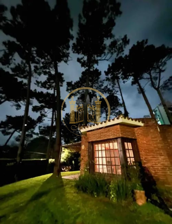 Casa ID.723 - Casa en Punta del Este, Cantegril