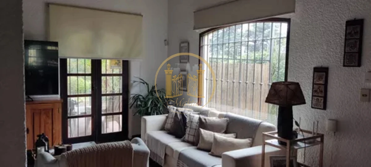 Casa ID.962 - VENDO CASA, 3 DORMITORIOS, 2 BAÑOS, GARAGE, PATIO, PARRILLERO, PINARES ,MALDONADO.