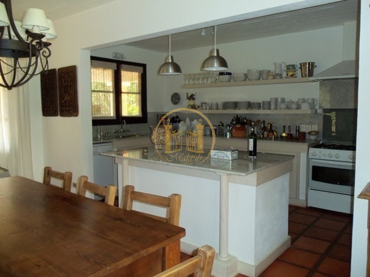 Casa ID.150 - Alquilo casa, 4 dormitorio, 4 baños, Rincón del Indio, Maldonado