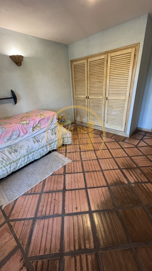 Casa ID.329 - Vendo Casa, 4 dormitorios, 4 baños, Terraza, Patio y Garaje, Pinares, Punta del este, Maldonado