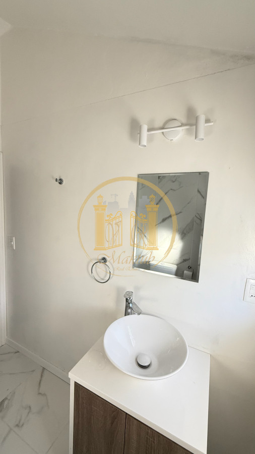 Casa ID.1120 - VENDO 3 CASAS, 10 DORMITORIOS, 7 BANOS, AMUEBLADA, BARBACOA, TERRAZAS, PISCINA, ESTACIONAMIENTO, BARRIO GOLF, PUNTA DEL ESTE, MALDONADOPATIO.