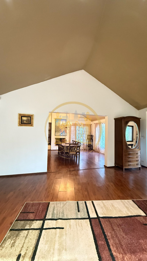 Casa ID.1120 - VENDO 3 CASAS, 10 DORMITORIOS, 7 BANOS, AMUEBLADA, BARBACOA, TERRAZAS, PISCINA, ESTACIONAMIENTO, BARRIO GOLF, PUNTA DEL ESTE, MALDONADOPATIO.