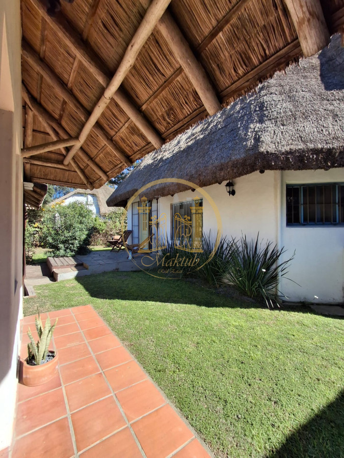 Casa ID.248 - Alquilo Casa, 4 dormitorio, 2 baños, Rincón del Indio, Punta del este, Maldonado