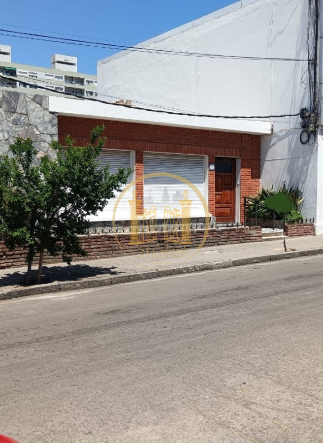Casa ID.775 - Venta Casa, 1 Dormitorio, Centro.