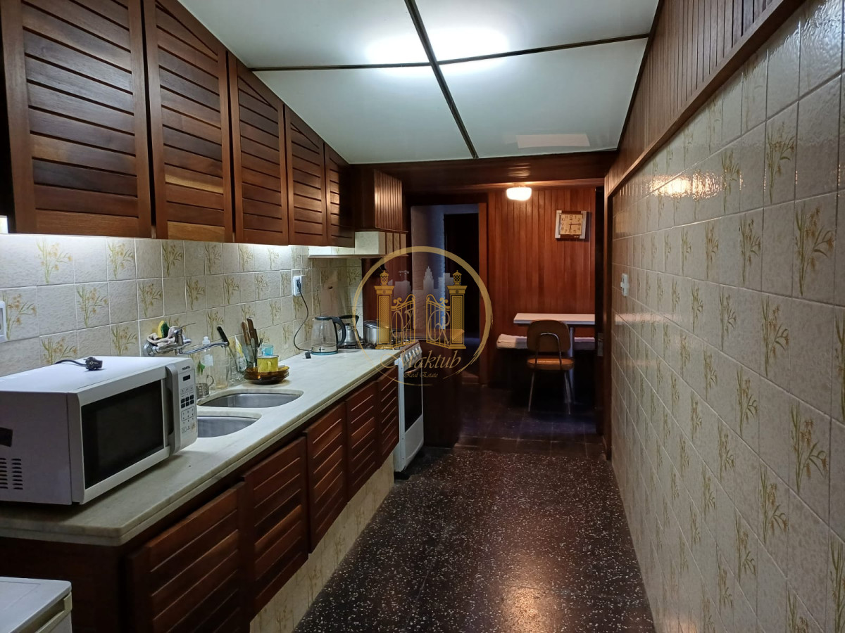 Casa ID.797 - Venta Casa, 3 Dormitorios, 2 baños, Barbacoa, Garage, Centro Maldonado