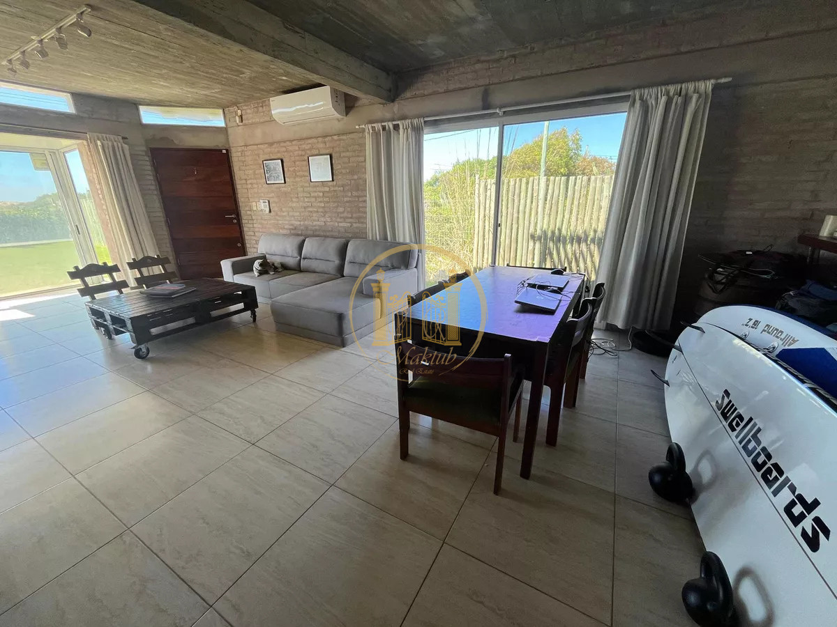 Casa ID.953 - VENDO CASA, 3 DORMITORIOS, TERRAZA, PATIO, PARRILLERO, COCHERA, BALNEARIO BUENOS AIRES, MALDONADO 