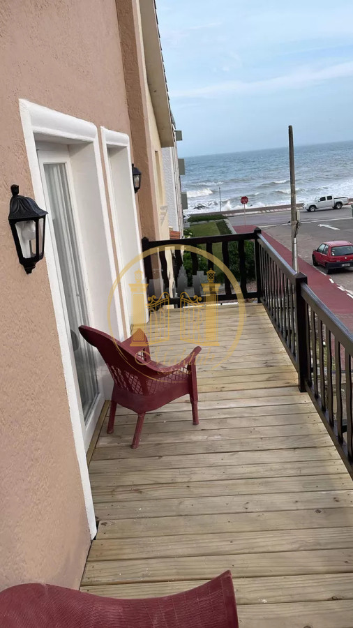 Casa ID.911 - VENDO CASA, 4 DORMITORIOS, 4 BANOS, PISCINA, BALCON, PARRILLERO, PENINSULA, MALDONADO 