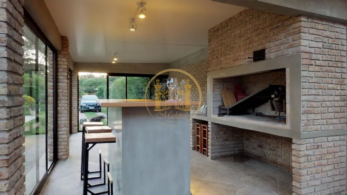 Casa ID.831 - Casa en Punta del Este, Cantegril