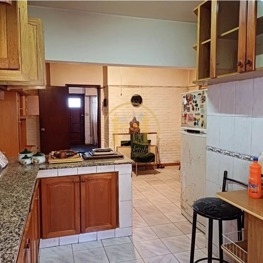 Casa ID.775 - Venta Casa, 1 Dormitorio, Centro.
