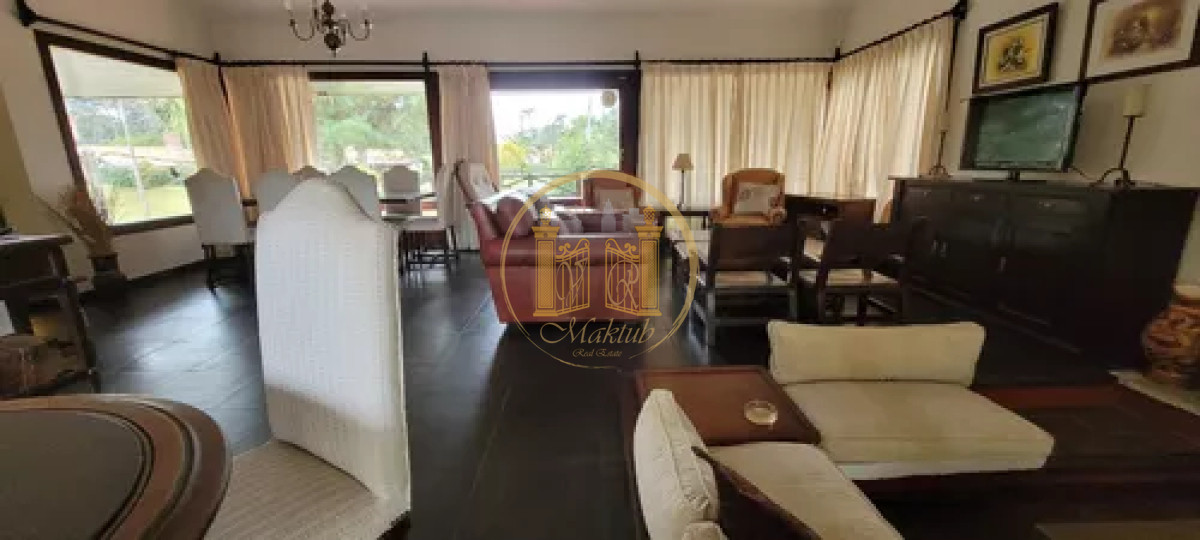 Casa ID.916 - Casa en Punta del Este, Cantegril