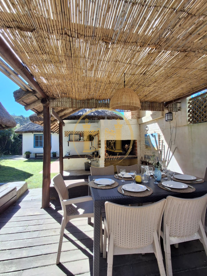 Casa ID.248 - Alquilo Casa, 4 dormitorio, 2 baños, Rincón del Indio, Punta del este, Maldonado