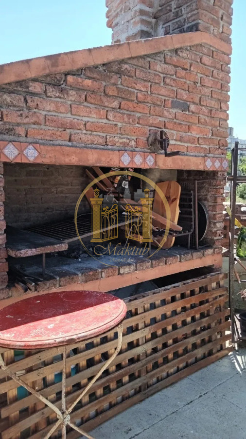 Casa ID.985 - VENDO CASA, 3 DORMITORIOS, 2 BAÑOS, LAVADERO, AZOTEA CON PARRILLERO, POCITOS, MONTEVIDEO