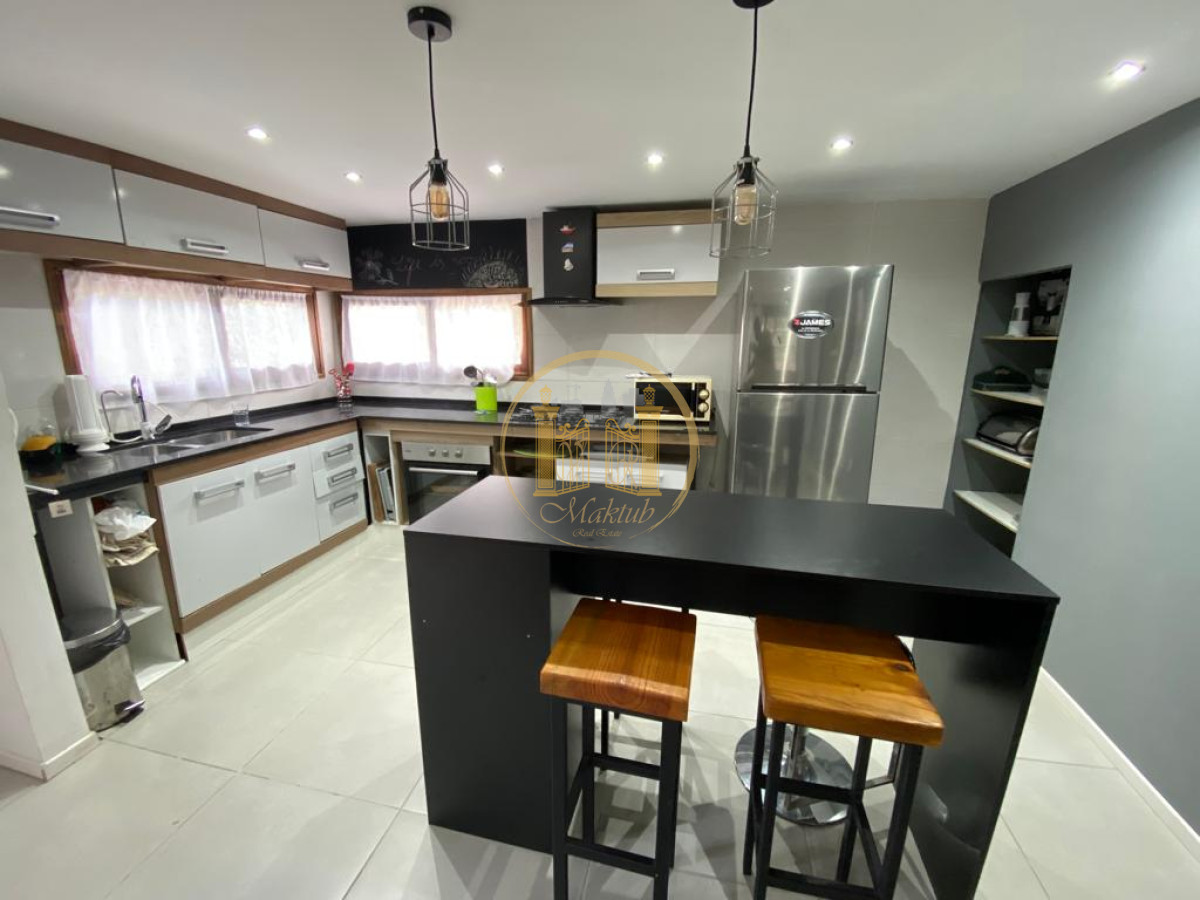 Casa ID.172 - Vendo Casa, 4 dormitorio, 3 baños, Pinares Punta del este, Maldonado