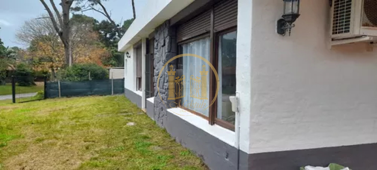 Casa ID.919 - VENDO CASA, 3 DORMITORIOS, 2 BAÑOS, GARAGE, PARRILLERO, PUNTA DEL ESTE, MALDONADO 