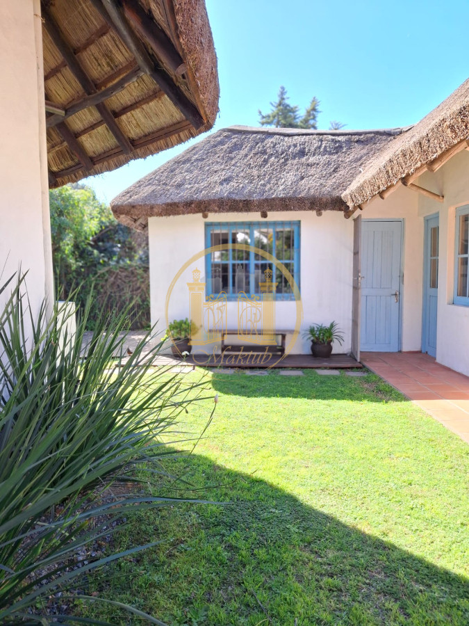 Casa ID.248 - Alquilo Casa, 4 dormitorio, 2 baños, Rincón del Indio, Punta del este, Maldonado