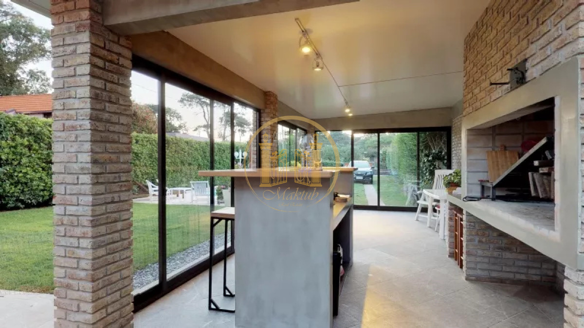 Casa ID.831 - Casa en Punta del Este, Cantegril