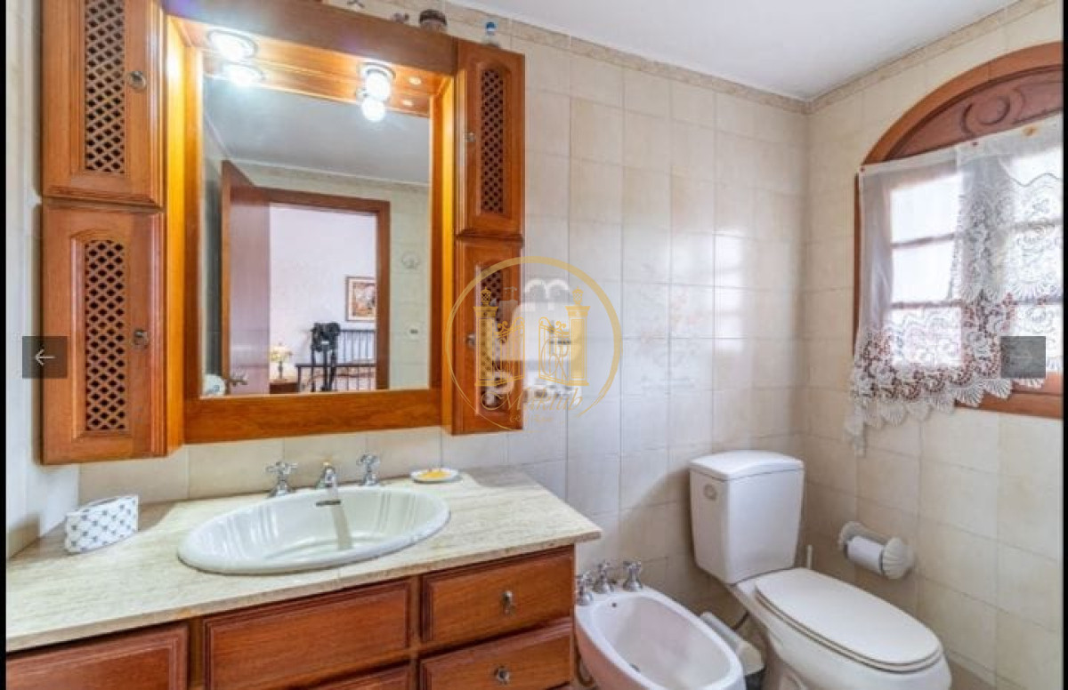 Casa ID.846 - VENDO CASA, 5 DORMITORIOS, 4 BANOS, PISCINA, BALCON, PATIO, BARBACOA, TIO TOM, PUNTA BALLENA, MALDONADO 
