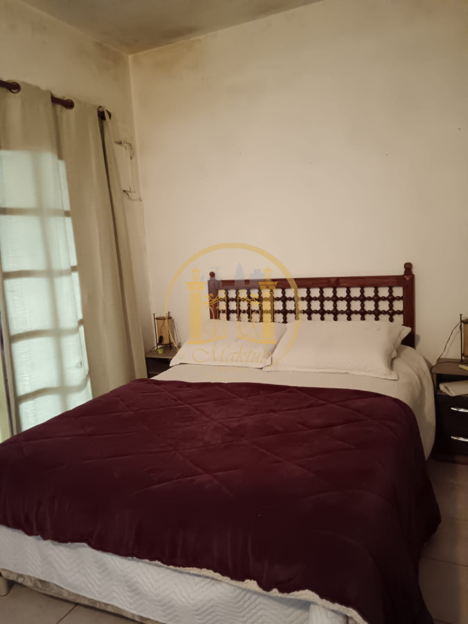 Casa ID.774 - Venta Casa, 5 Dormitorios, Centro.
