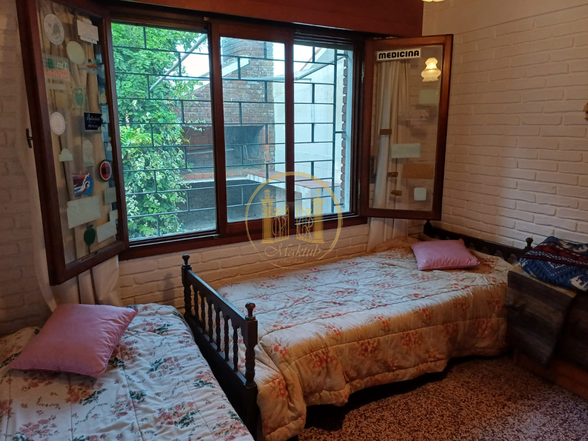 Casa ID.797 - Venta Casa, 3 Dormitorios, 2 baños, Barbacoa, Garage, Centro Maldonado