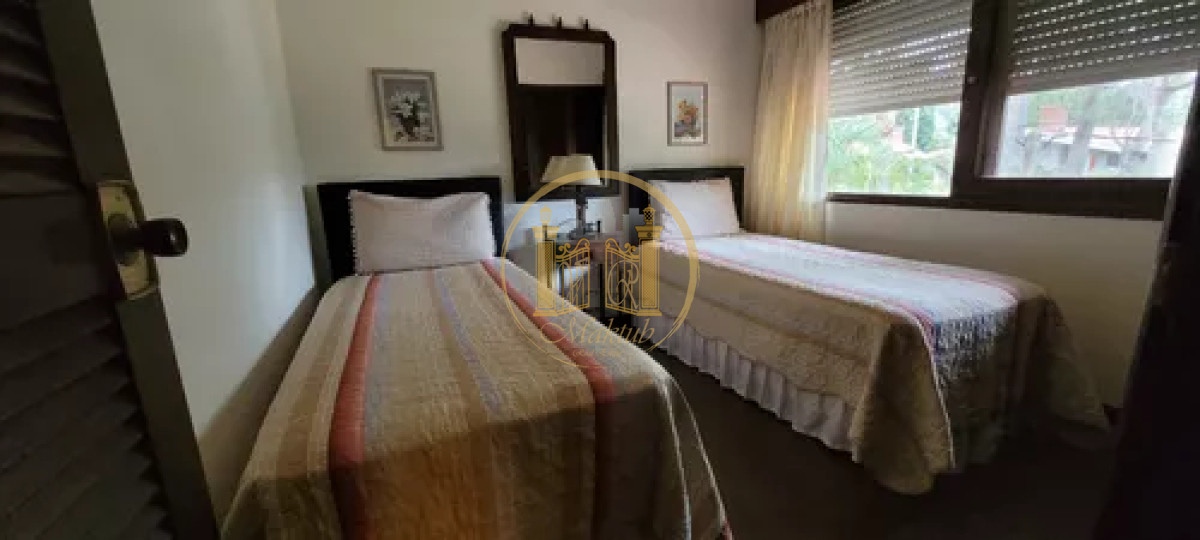 Casa ID.916 - Casa en Punta del Este, Cantegril