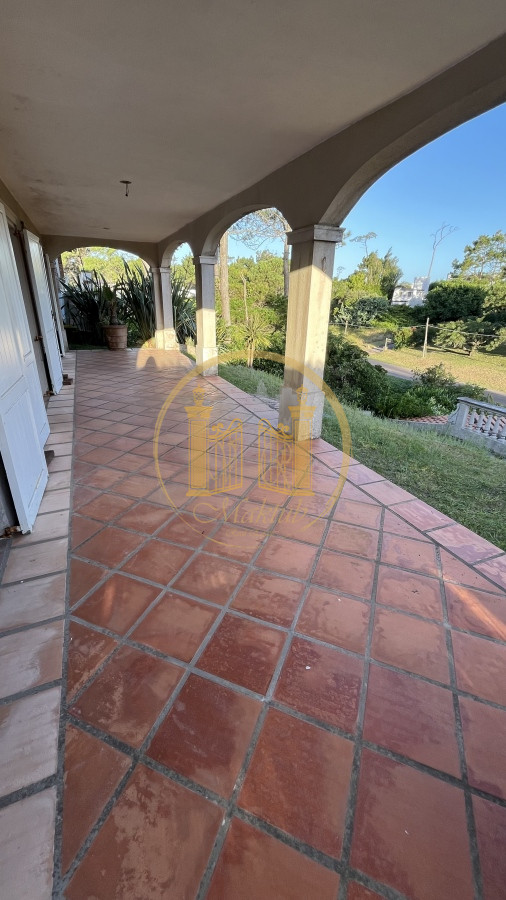 Casa ID.329 - Vendo Casa, 4 dormitorios, 4 baños, Terraza, Patio y Garaje, Pinares, Punta del este, Maldonado