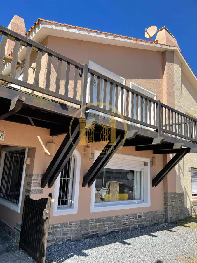 Casa ID.911 - VENDO CASA, 4 DORMITORIOS, 4 BANOS, PISCINA, BALCON, PARRILLERO, PENINSULA, MALDONADO 