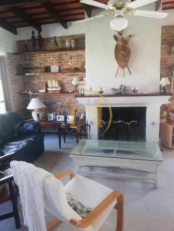 Casa ID.913 - VENDO CASA, 3 DORMITORIOS, 3 BANOS, COCHERA, PATIO, PARRILLERO, PUNTA DEL ESTE, MALDONADO 