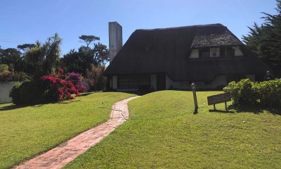 Vendo casa, 4 dormitorios, 3 baño, Punta del este, Maldonado.