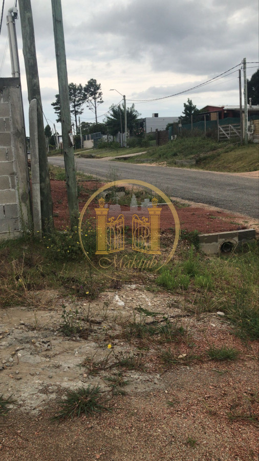 Terreno ID.1018 - VENDO TERRENO, 300m2, 12 x 25 mts, ALTOS DE LA LAGUNA, MALDONADO