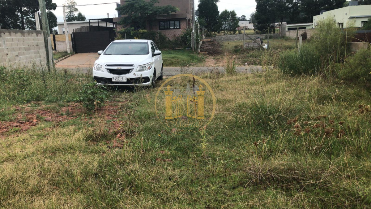 Terreno ID.1018 - VENDO TERRENO, 300m2, 12 x 25 mts, ALTOS DE LA LAGUNA, MALDONADO