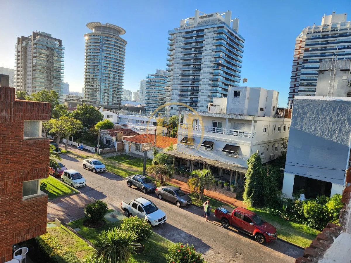 Apartamento ID.1036 - VENDO APARTAMENTO, 1 DORMITORIO, GARAGE, LA PASTORA, PUNTA DEL ESTE, MALDONADO