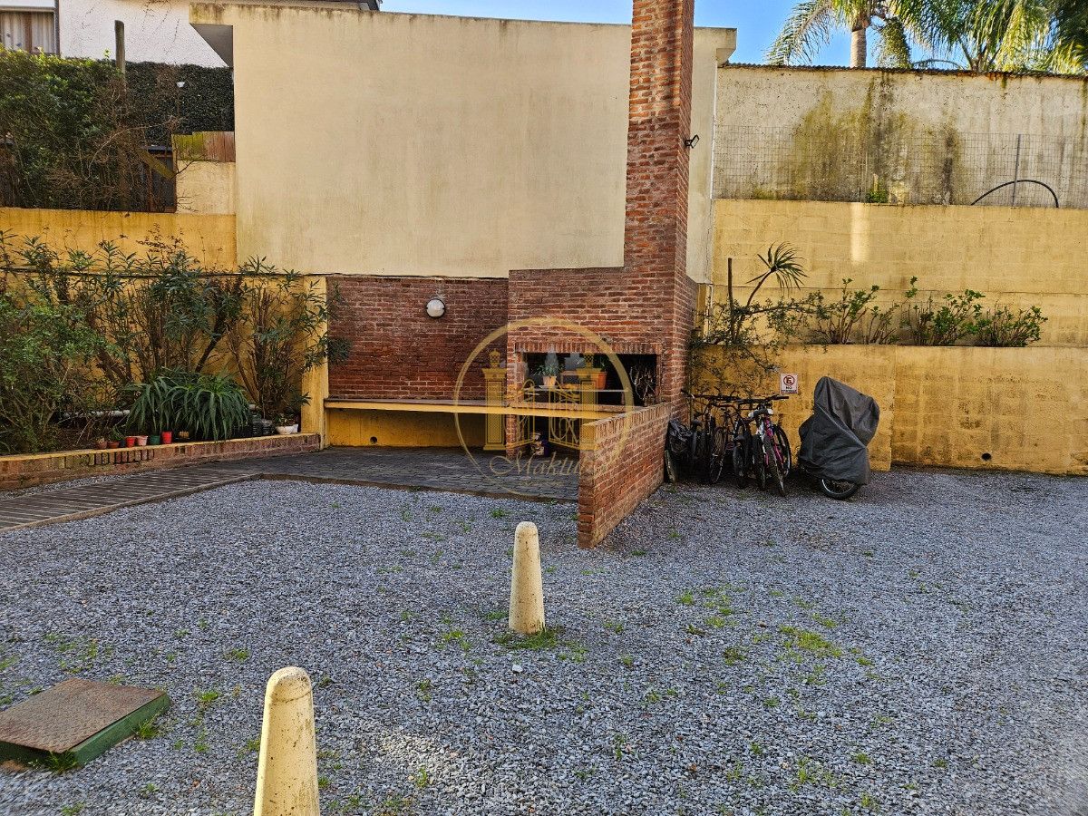 Apartamento ID.762 - VENDO Apartamento, 1 Dormitorios, Garaje, Patio, Punta del Este, Maldonado