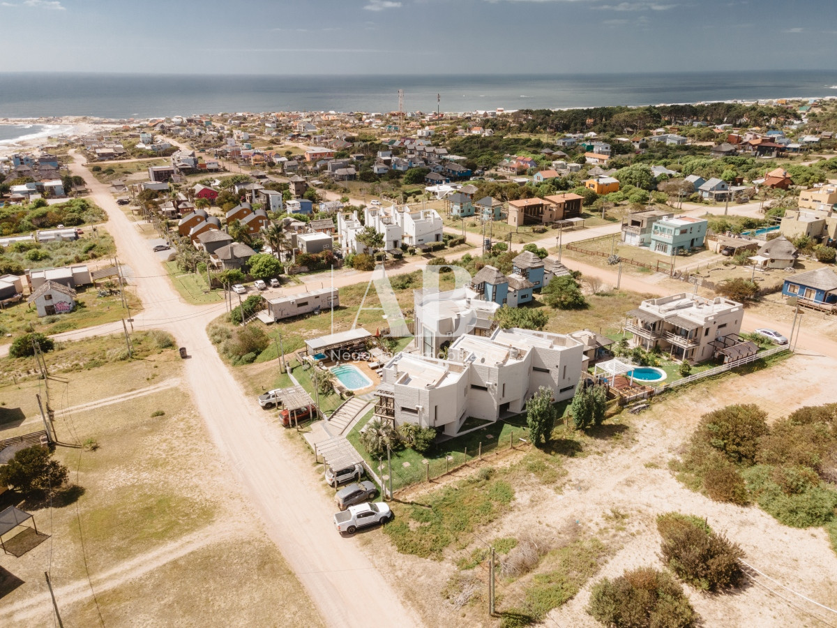 Apartamento ID.54 - En Venta - Importante Complejo De Lofts En Barrio Rivero - Muy Buena Ubicación 