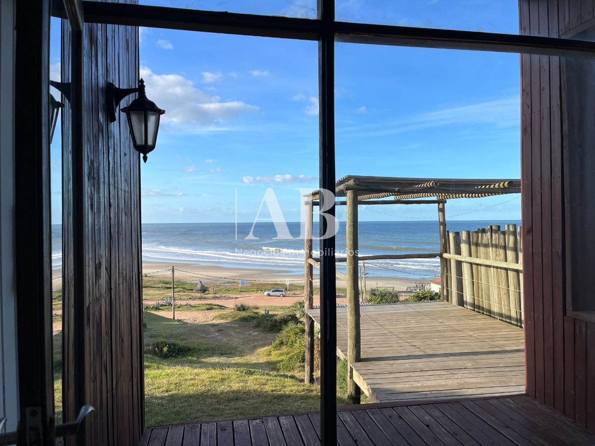Casa ID.35 - Alquiler: Casas Frente A Playa Rivero - Punta del Diablo