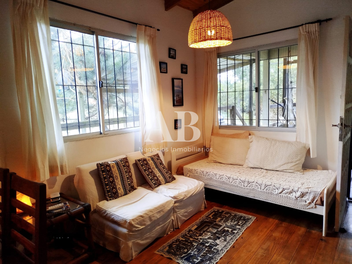 Casa ID.259 - Cabaña La Esmeralda a pocas cuadras de la playa.