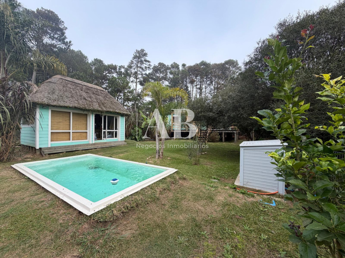 Casa ID.325 - En Venta cabaña con Piscina!! Potencial de Renta