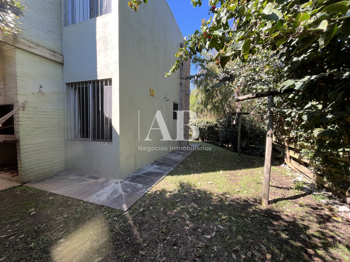 Casa ID.203 - Dos Hermosas casas en Pleno Barrio Rivero - Punta del Diablo