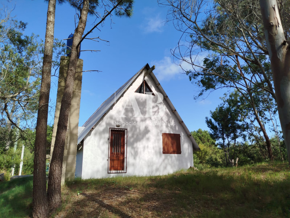 Casa ID.216 - Casa en La Esmeralda sobre Av. 54.