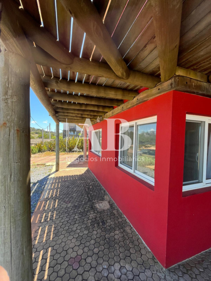 Casa ID.281 - Casa en Venta Frente al Mar en La Viuda - Punta del Diablo