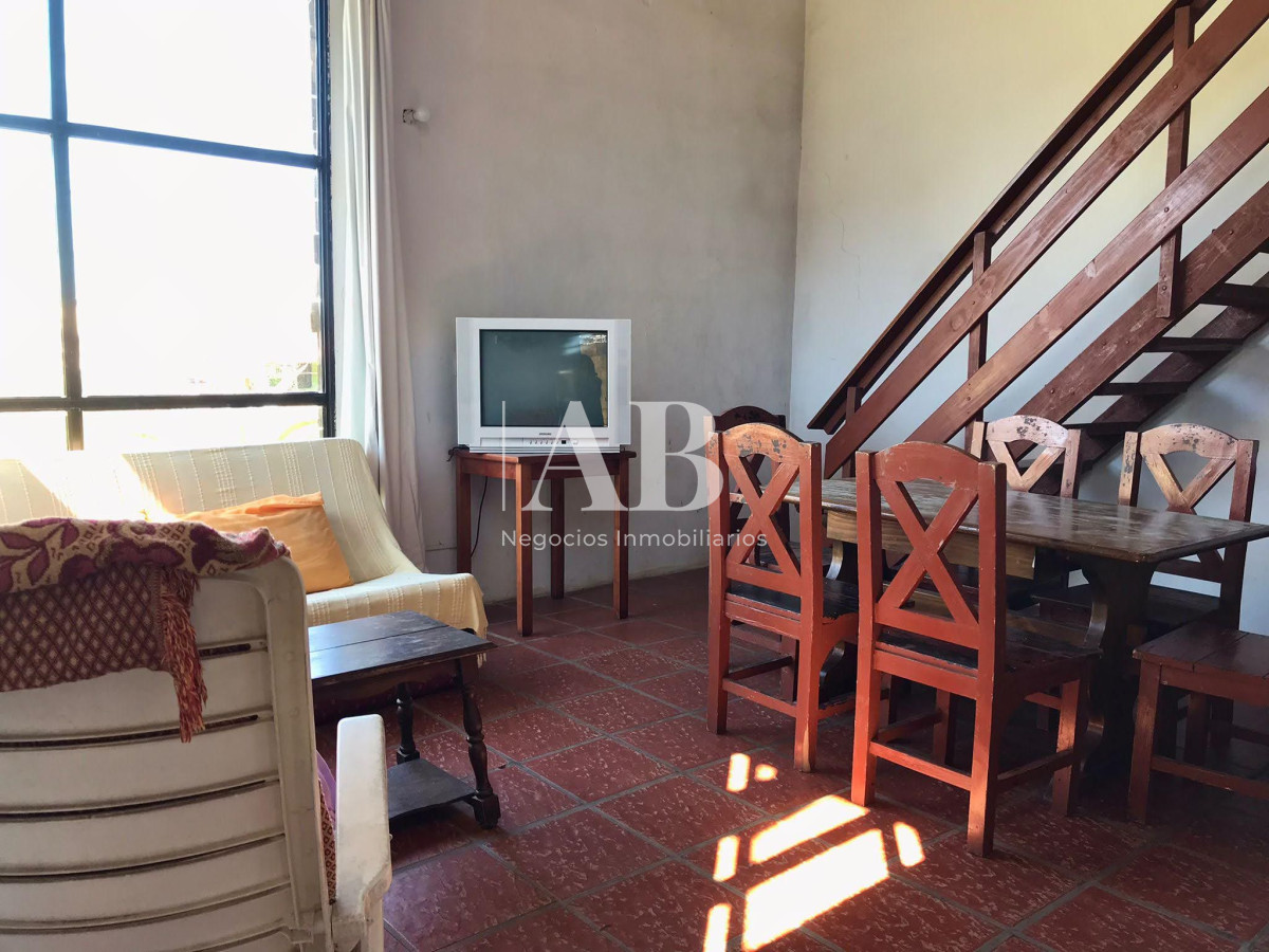 Casa ID.109 - En venta dos casas gemelas. Playa La Viuda. Mza 137.