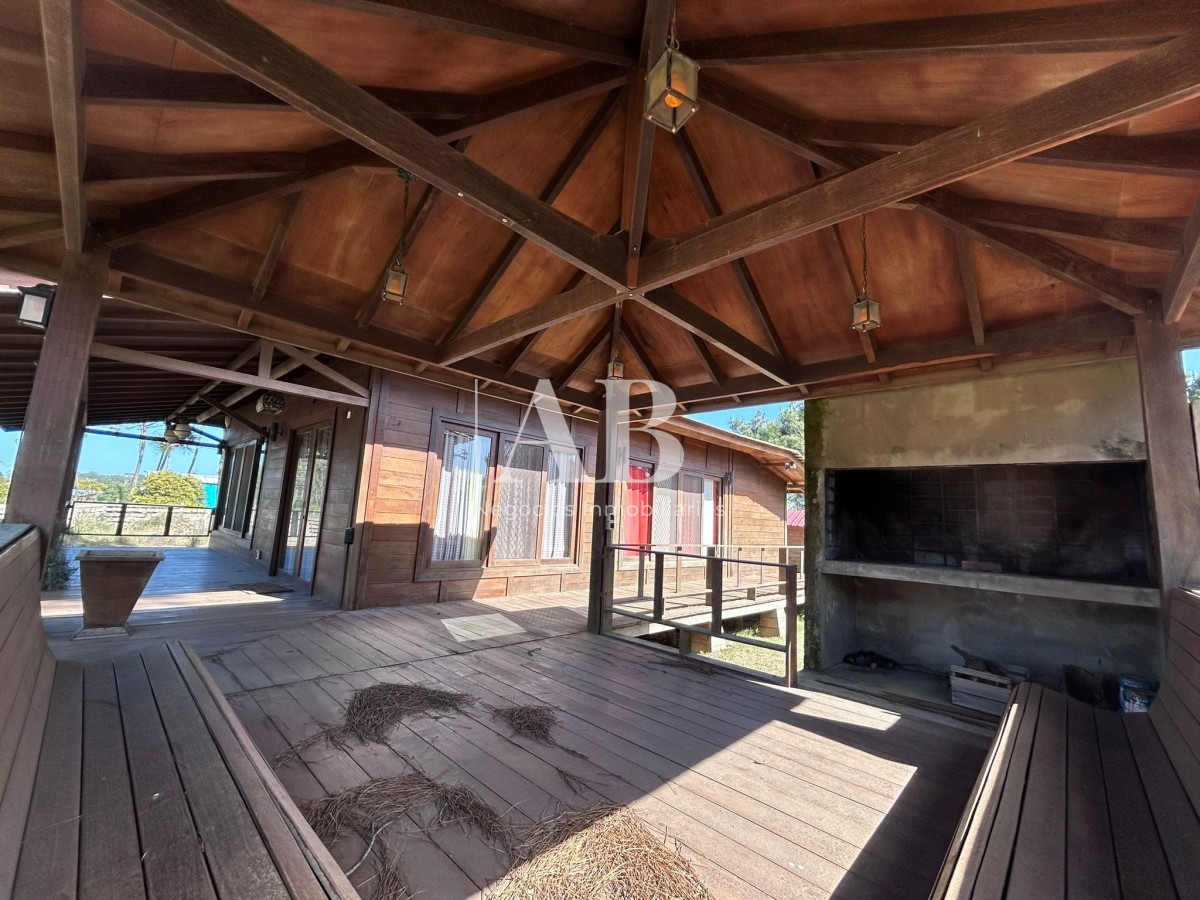 Casa ID.37 - Espectacular Casa En La Tranquilidad De La Viuda - Mza 304