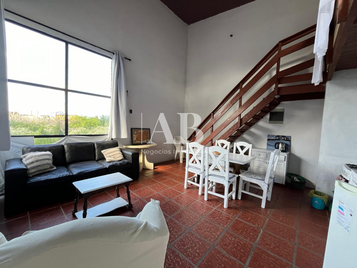 Casa ID.109 - En venta dos casas gemelas. Playa La Viuda. Mza 137.