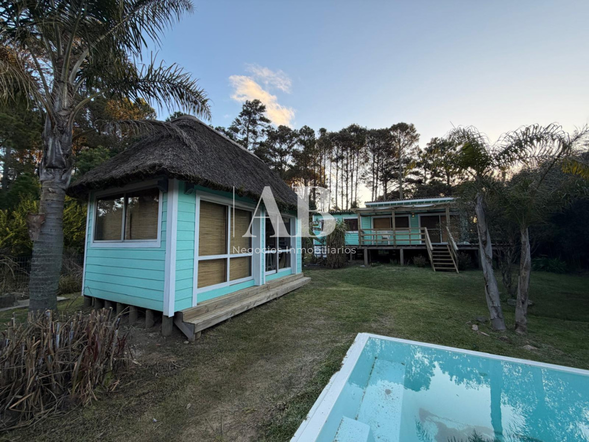 Casa ID.325 - En Venta casa con Piscina!! Potencial de Renta Punta del Diablo!!