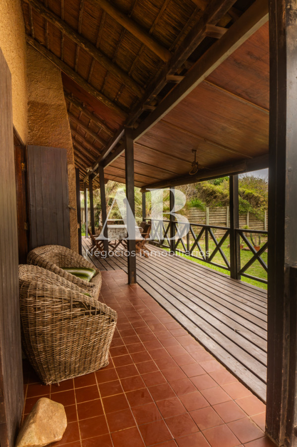 Casa ID.300 - Casa con Vista al mar en playa El Rivero, Punta del Diablo