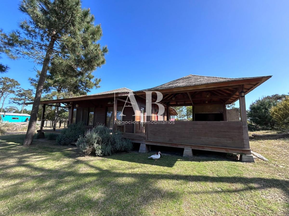 Casa ID.37 - Espectacular Casa En La Tranquilidad De La Viuda - Mza 304