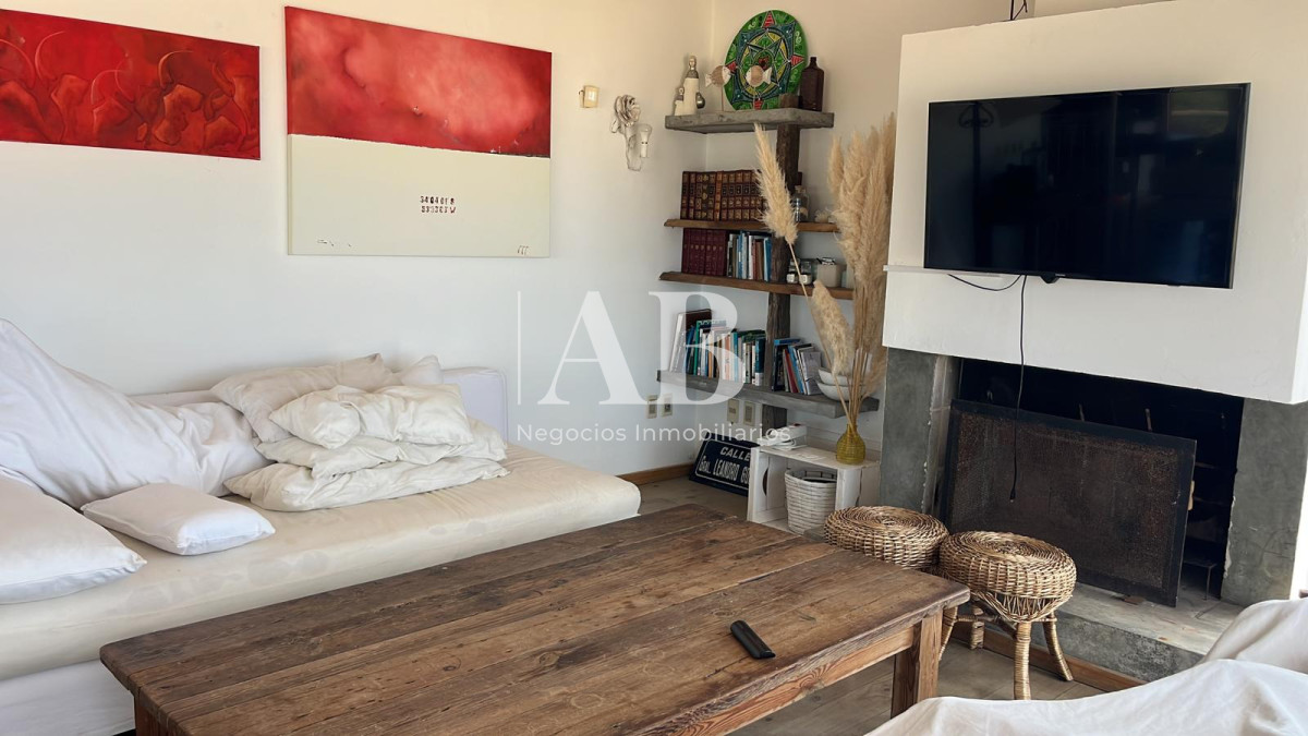 Casa ID.281 - Casa en Venta Frente al Mar en La Viuda - Punta del Diablo